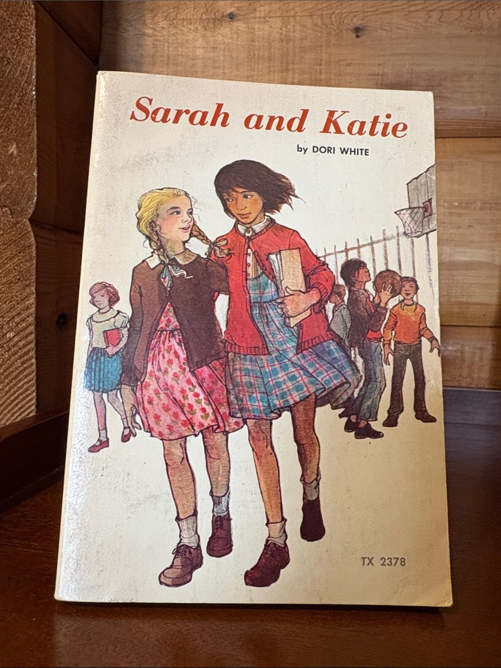 1972 Sarah and Katie by Dori White | Scholastic Book Services
